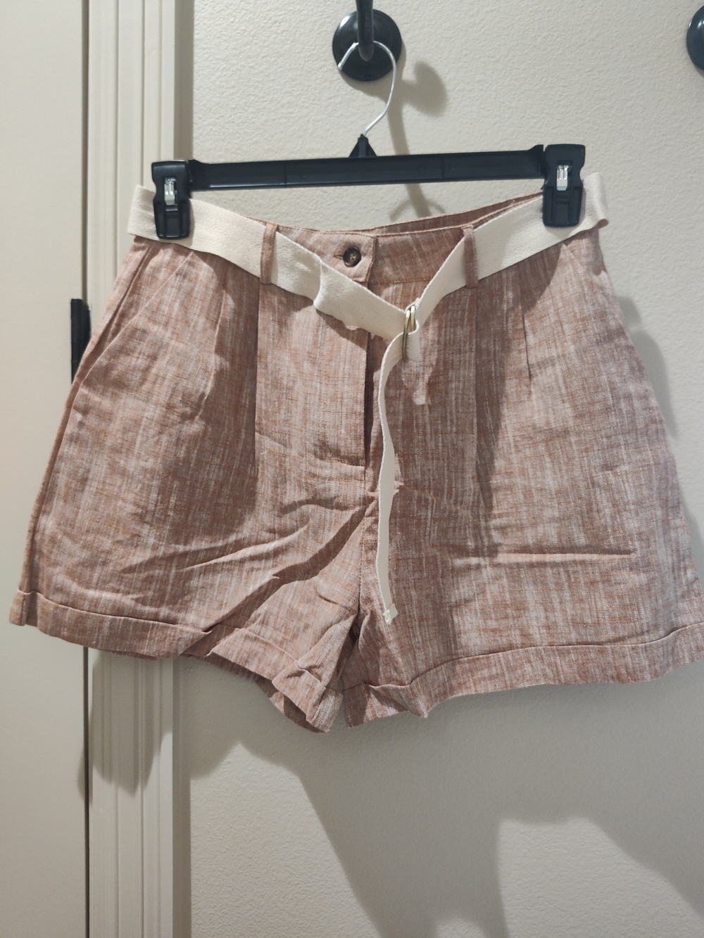 easel Pink Tan High-Rise Pleated Linen-Blend Shorts with Cream Belt